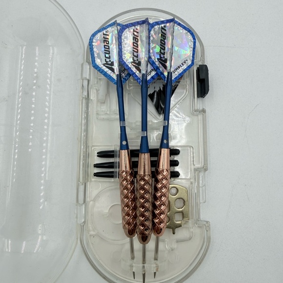 VTG Accudart Steel Tip Darts Set w Case & Flights Set of 2 + Halex Impact Brass - Picture 2 of 11